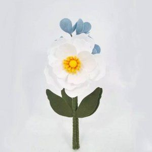 Spritz Felt Flowers 2 Count